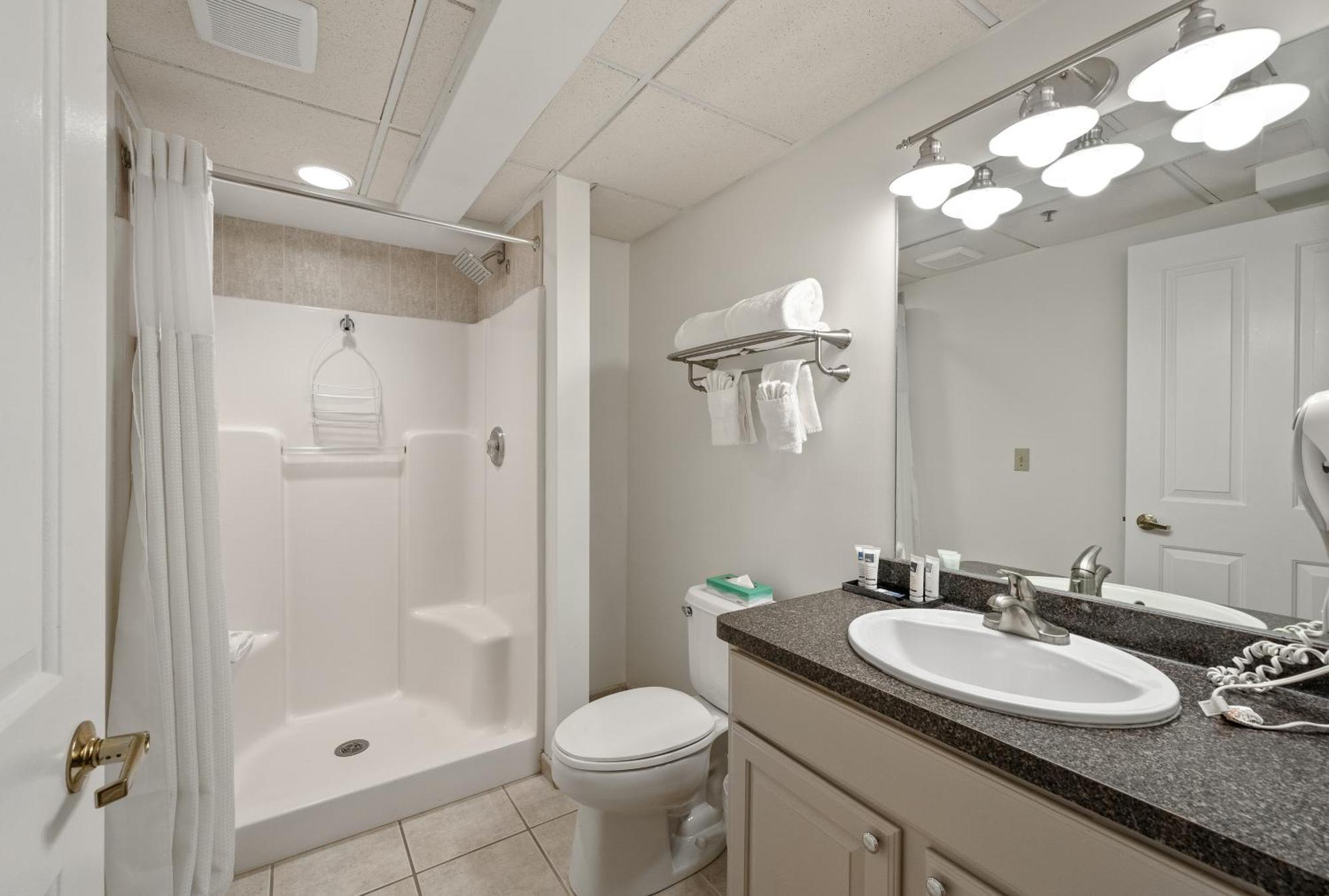 Bella Vista Suites Lake Geneva Extérieur photo